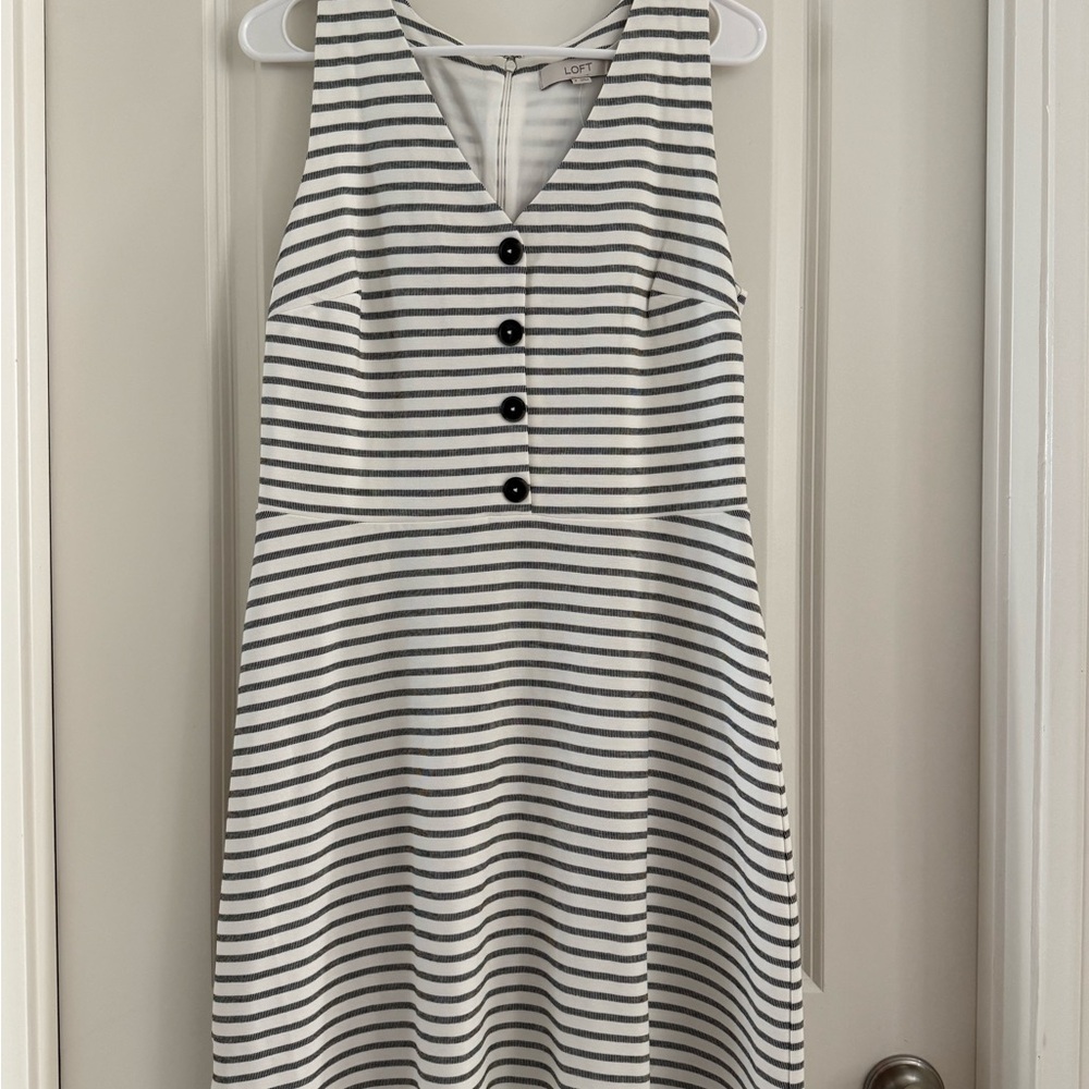 NWT LOFT Striped Gray and White Mini Dress- size 8